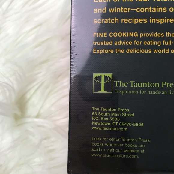 Set of 4 Hard Back COOK FRESH Year Round Cookbooks - Picture 6 of 6